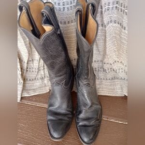 Vintage black leather tony lama cowboy boots unisex